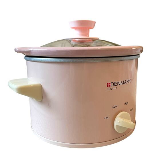 Denmark Pastel Pink Electric 1.5 Quart Slow Cooker with Non-Stick Inner Pot NEW - Picture 7 of 15